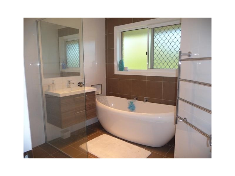 1 Da Vinci Court, Mackenzie QLD 4156