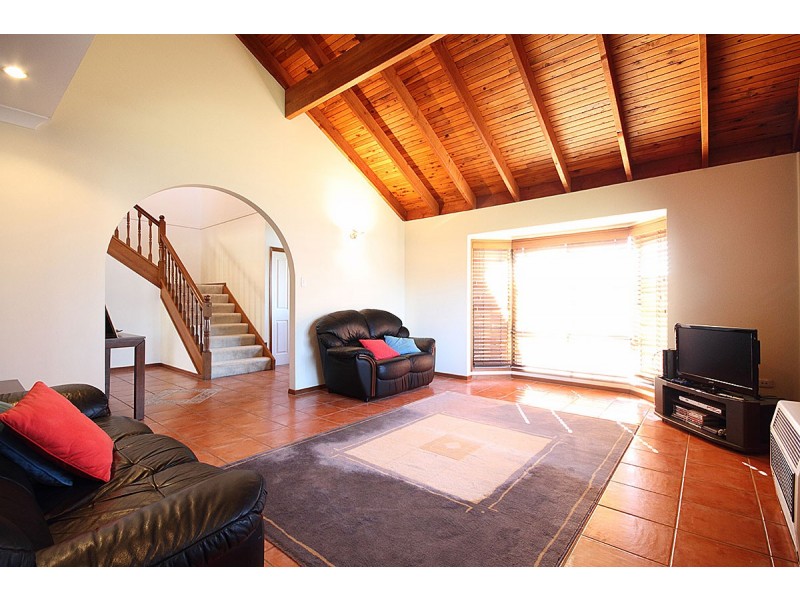 12 Myola Court, Carindale QLD 4152