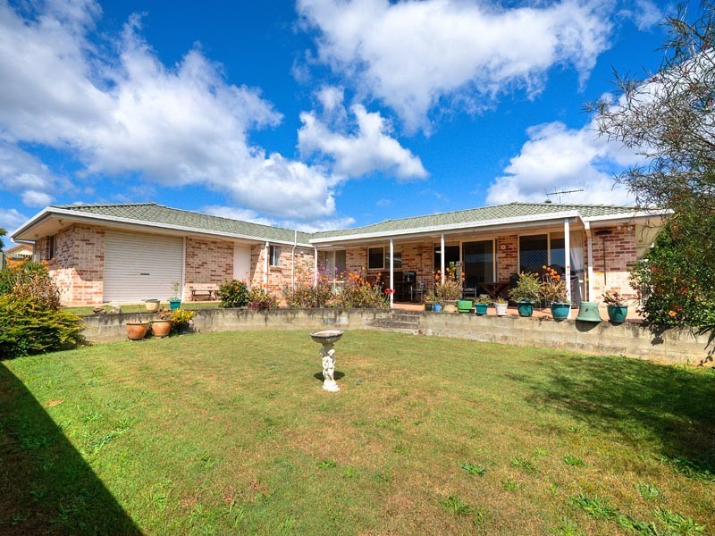 27 Braemar Place, Carindale QLD 4152
