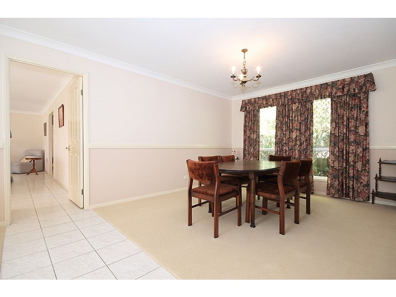 5 Hiley Court, Carindale QLD 4152