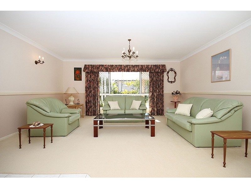 5 Hiley Court, Carindale QLD 4152