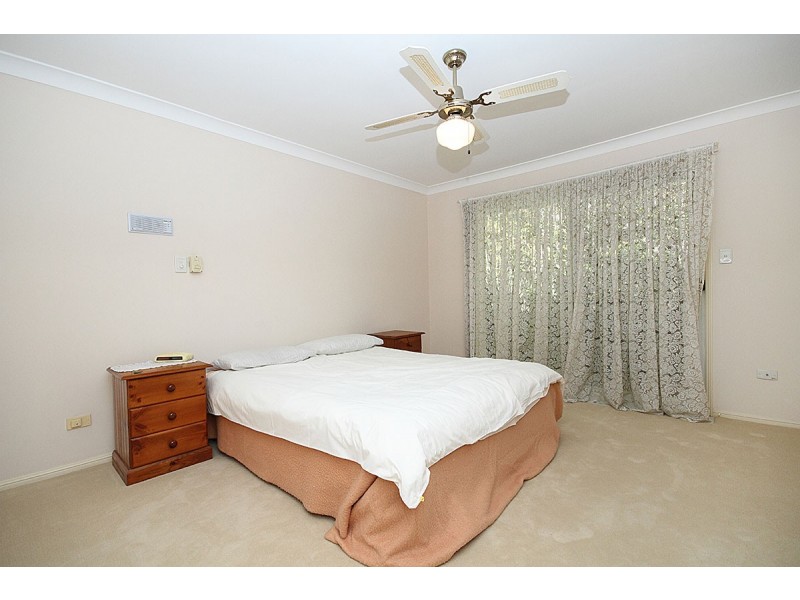 5 Hiley Court, Carindale QLD 4152