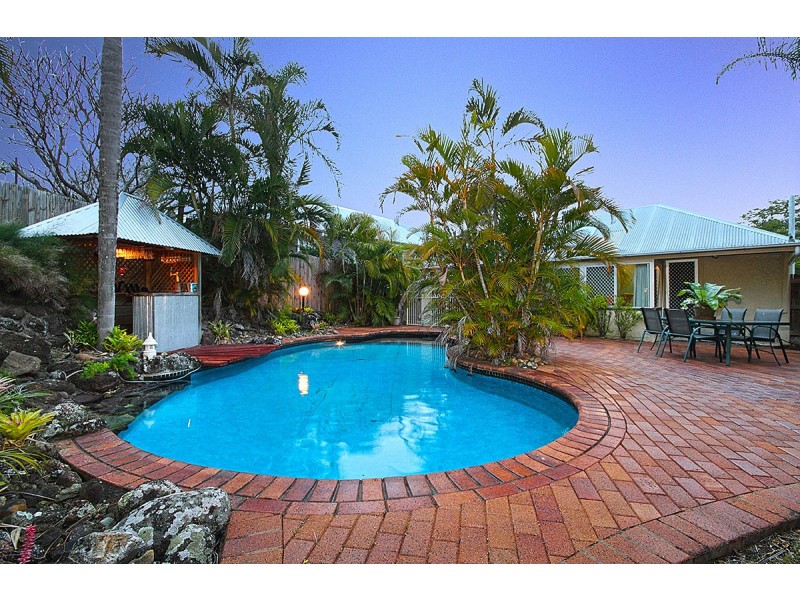 60 Donald Street, Camp Hill QLD 4152