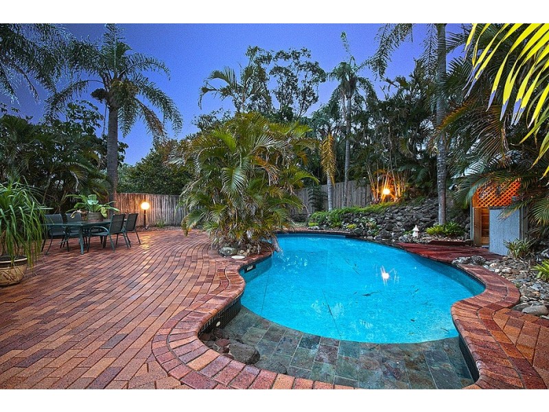 60 Donald Street, Camp Hill QLD 4152