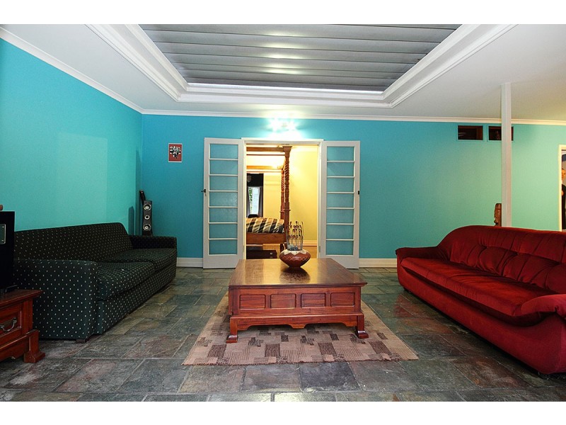 60 Donald Street, Camp Hill QLD 4152