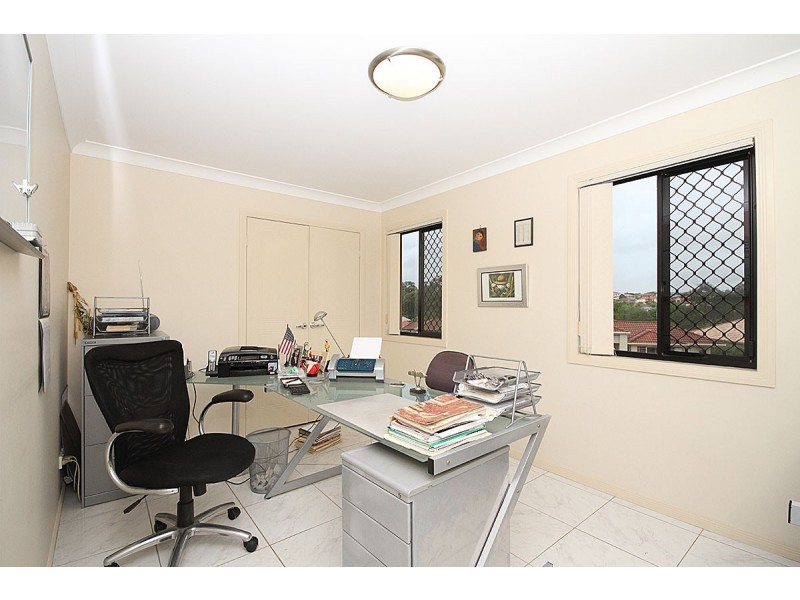 3 Chichester Court, Carindale QLD 4152