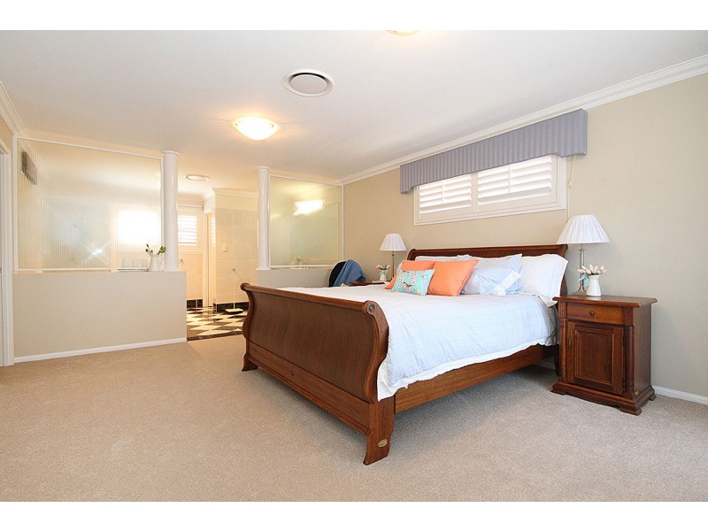 14 Conda Place, Carindale QLD 4152