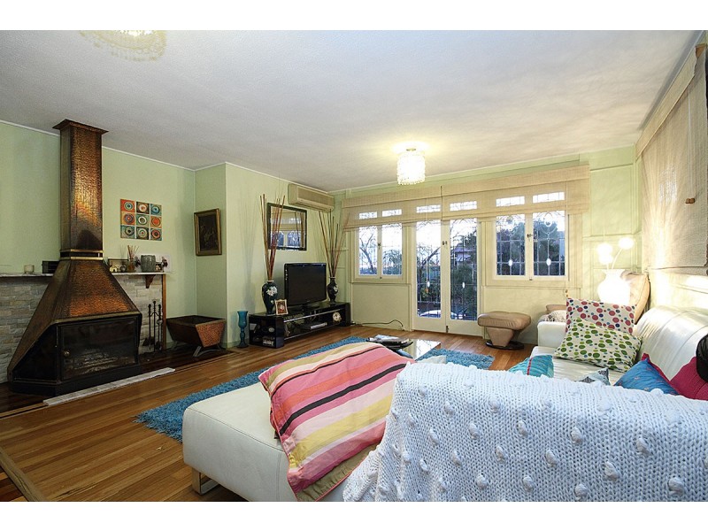 6 Carranya Street, Camp Hill QLD 4152