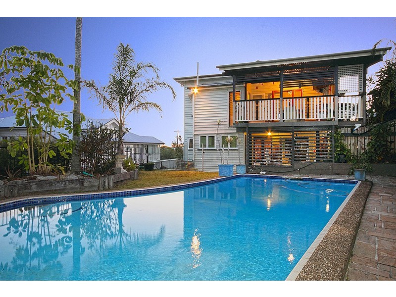 6 Carranya Street, Camp Hill QLD 4152