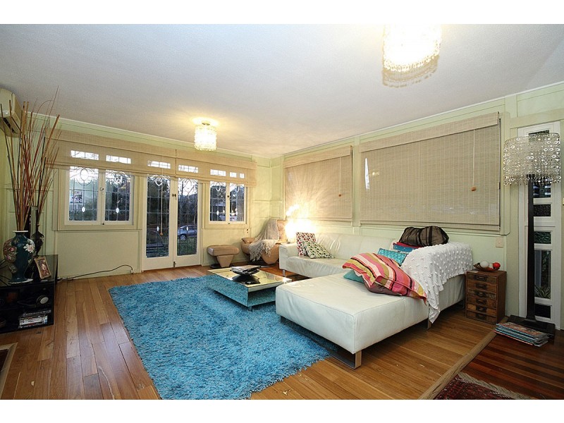 6 Carranya Street, Camp Hill QLD 4152