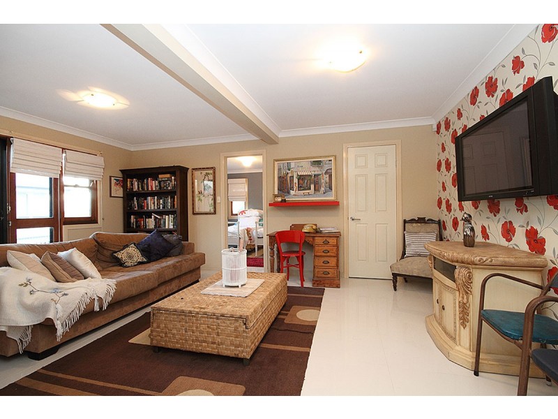 6 Carranya Street, Camp Hill QLD 4152