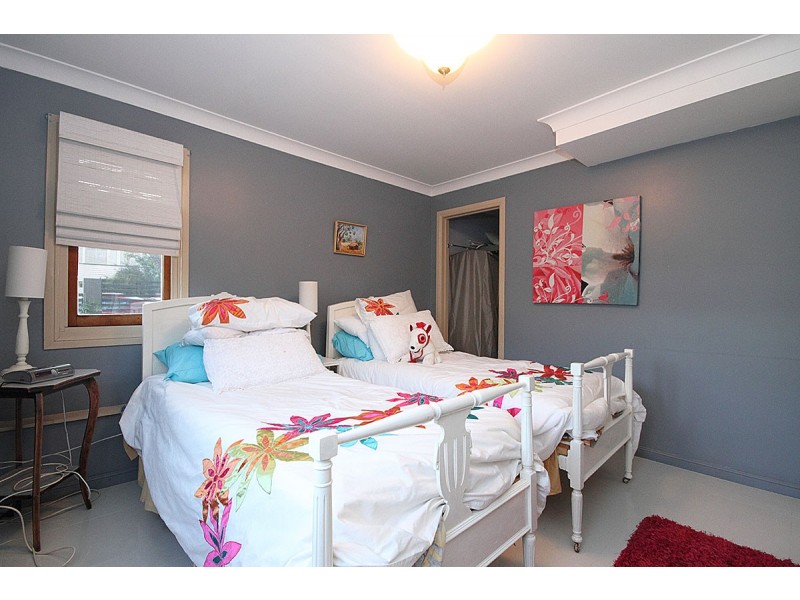 6 Carranya Street, Camp Hill QLD 4152