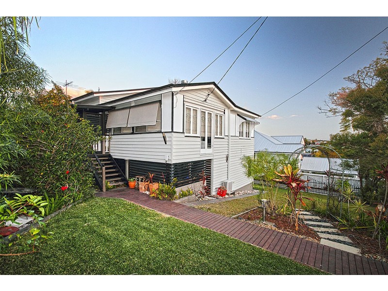 6 Carranya Street, Camp Hill QLD 4152