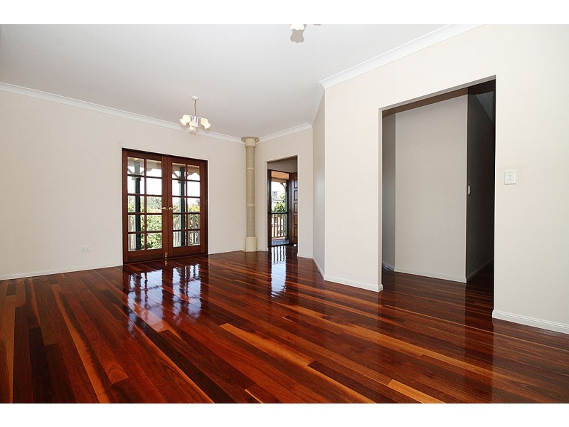 3 Ashbourne Close, Carindale QLD 4152