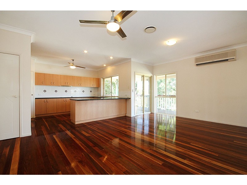 3 Ashbourne Close, Carindale QLD 4152