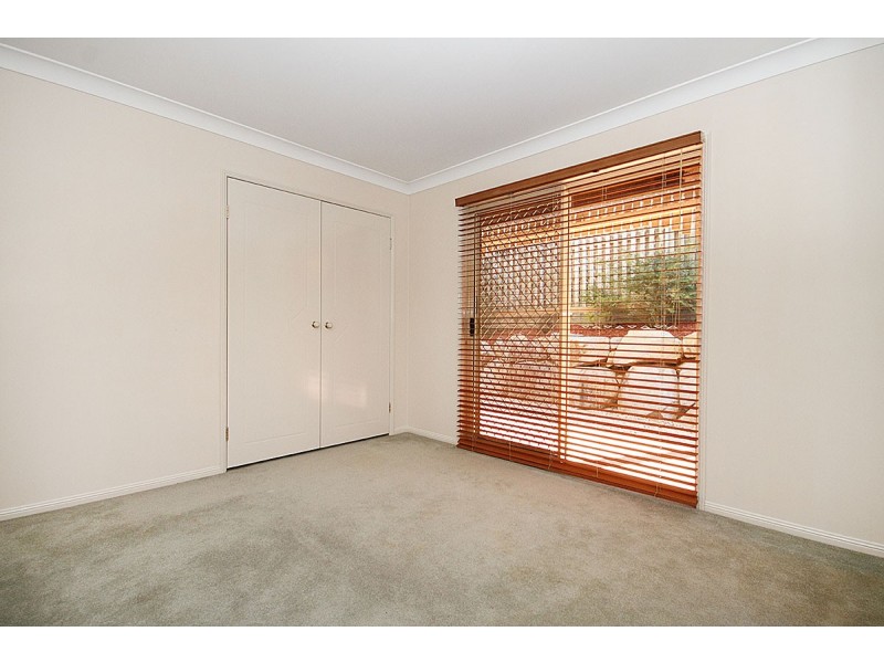 3 Ashbourne Close, Carindale QLD 4152