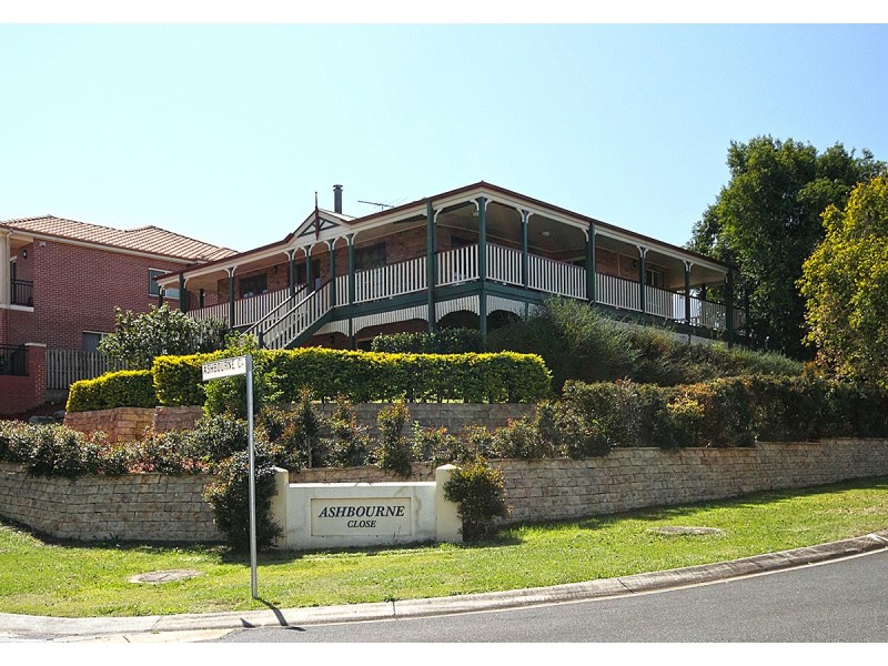 3 Ashbourne Close, Carindale QLD 4152