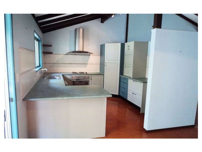 5 Deloraine Drive, Springwood QLD 4127