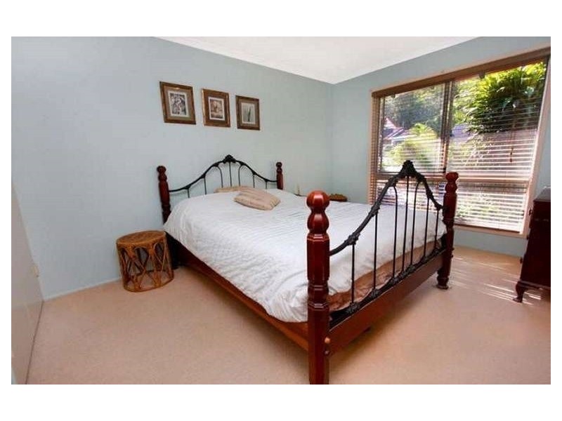 5 Deloraine Drive, Springwood QLD 4127