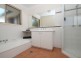 2 ENGELMANN CL, Carindale QLD 4152