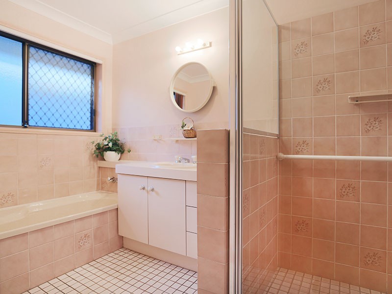 37 Breadalbane Street, Carindale QLD 4152