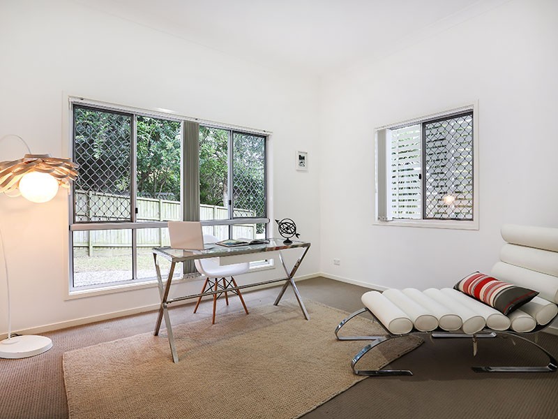 19 City View Road, Camp Hill QLD 4152