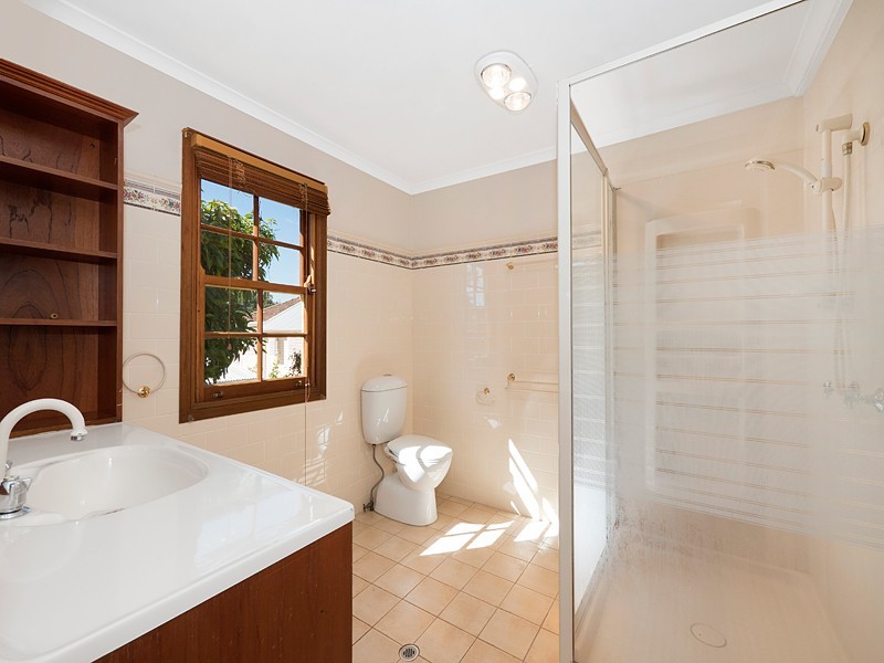 4 Nellie Street, Camp Hill QLD 4152