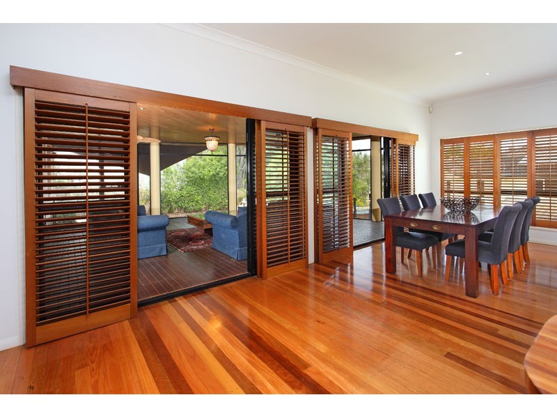 28 St Andrews Crescent, Carindale QLD 4152