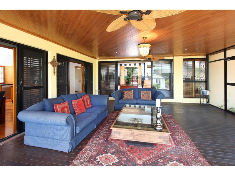 28 St Andrews Crescent, Carindale QLD 4152