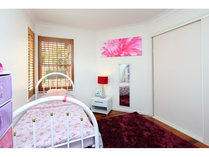 28 St Andrews Crescent, Carindale QLD 4152