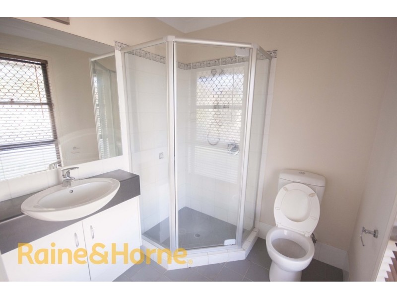 45 Roseberry Parade, Wynnum West QLD 4178