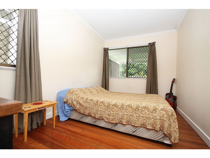 31 Glading Street, Manly West QLD 4179