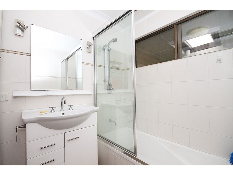 31 Glading Street, Manly West QLD 4179