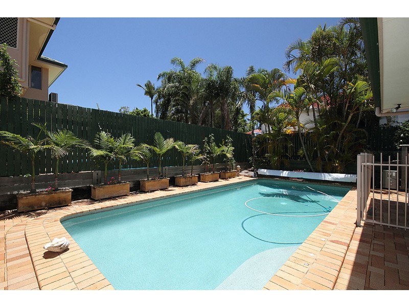 37 Amersham Crescent, Carindale QLD 4152