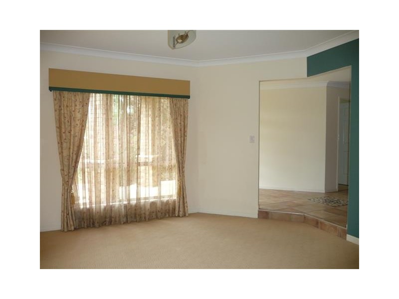 2 Goodwood Place, Carindale QLD 4152