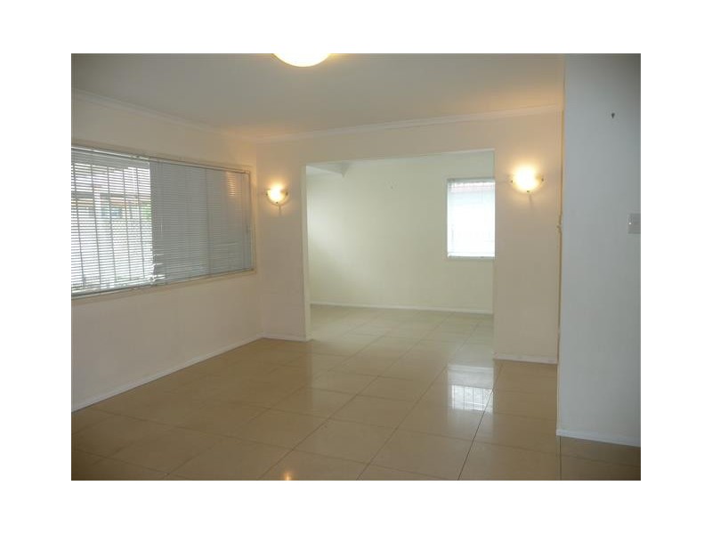 11 Malmrose Street, Wishart QLD 4122