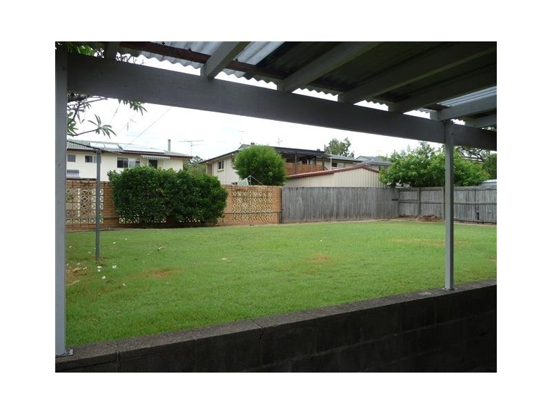 11 Malmrose Street, Wishart QLD 4122