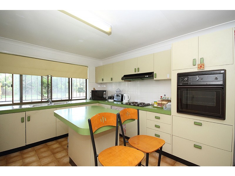 9 Baynes, Carindale QLD 4152