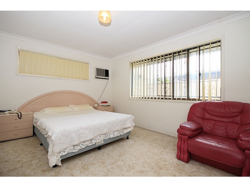 9 Baynes, Carindale QLD 4152