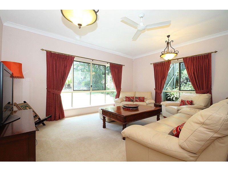 45 CONDA PLACE, Carindale QLD 4152