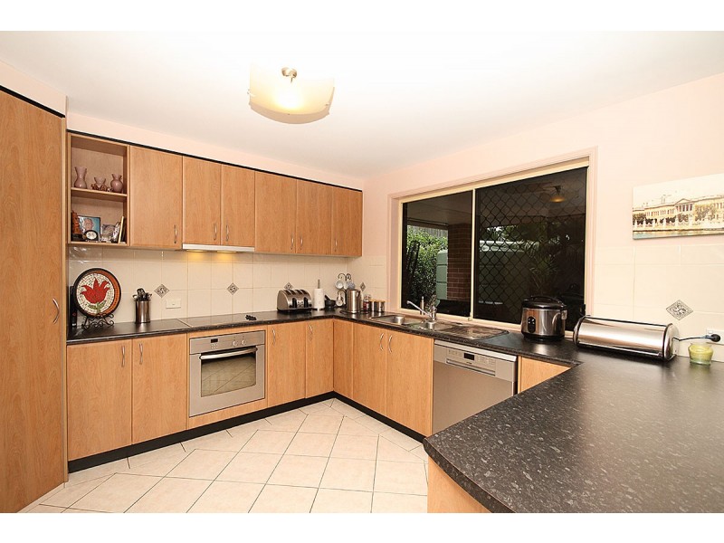 45 CONDA PLACE, Carindale QLD 4152