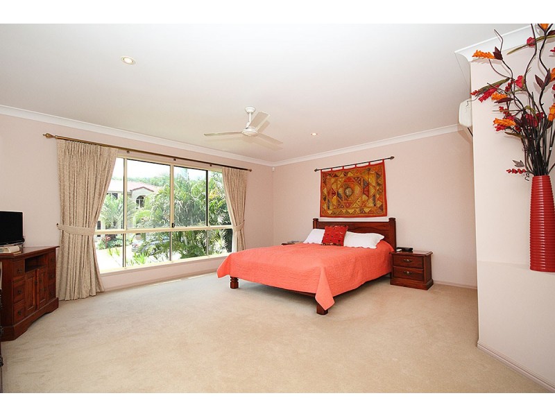 45 CONDA PLACE, Carindale QLD 4152