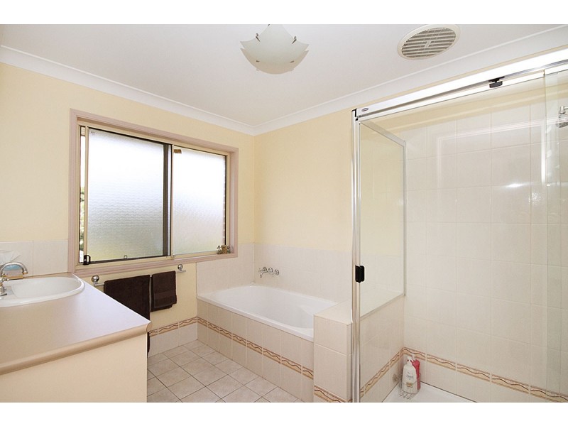 45 CONDA PLACE, Carindale QLD 4152