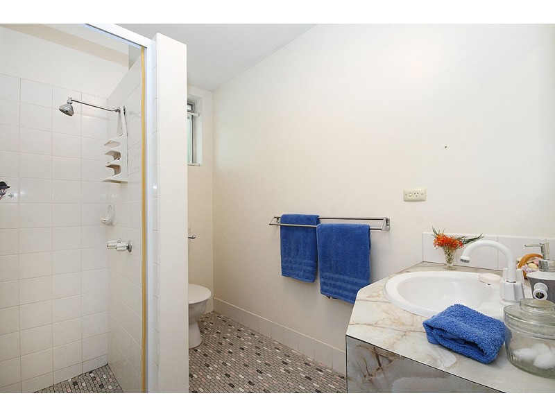 4/33 Dansie Street, Greenslopes QLD 4120