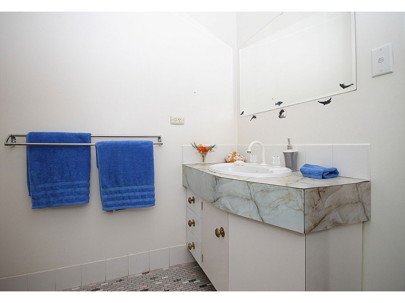 4/33 Dansie Street, Greenslopes QLD 4120