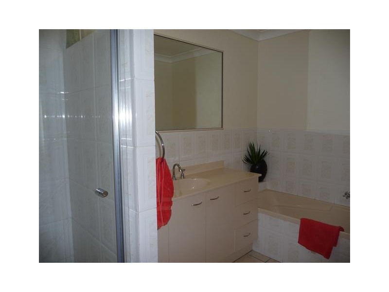 2/57 Birdwood Road, Carina Heights QLD 4152