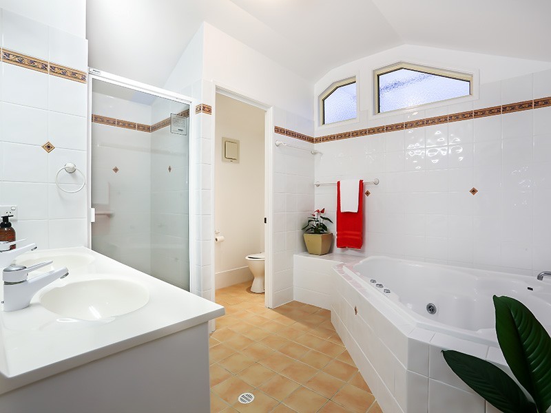 85 Gainsborough Avenue, Mackenzie QLD 4156