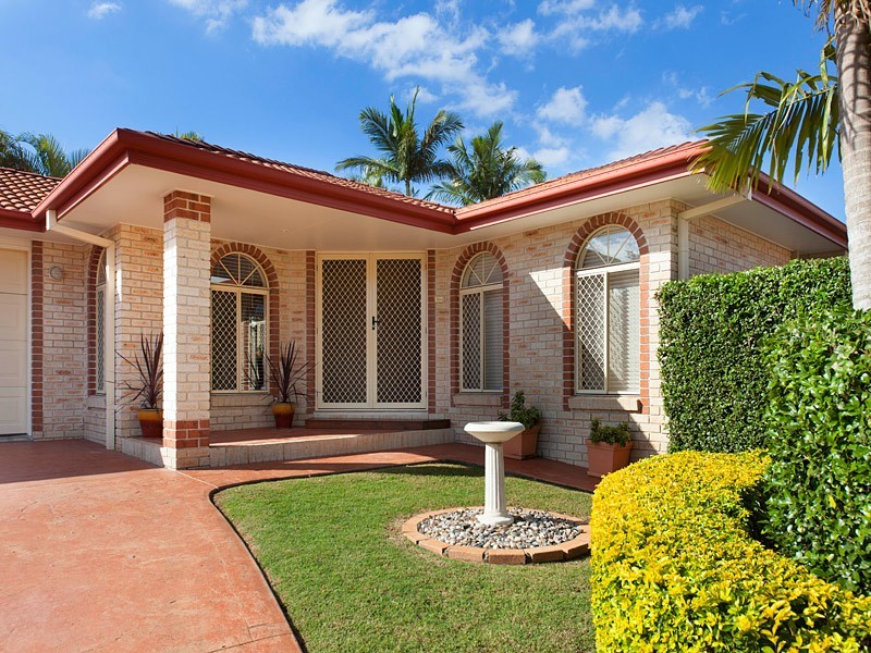 16 Pleasant Place, Wishart QLD 4122