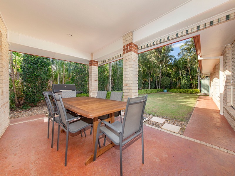 16 Pleasant Place, Wishart QLD 4122