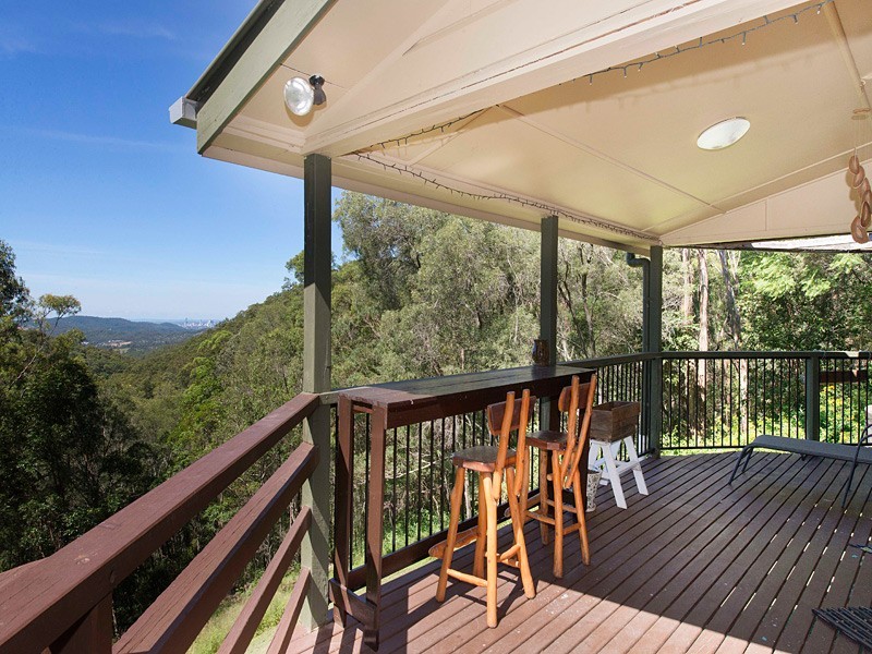 1003 Mt Nebo Road, The Gap QLD 4061